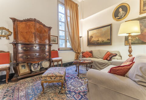 Portello Square Lux Apartment Genova: Mobilia, Interior Design, Pavimentazione, Pavimento, Camera, Soggiorno, Cornice, Appartamento, Modanatura, Divano