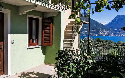 San Siro 53: Balcone, Portico, Shade, Pianta Della Casa, Mobili Da Esterno, Eco Hotel, Sedia, Recinzione, Vaso Di Fiori, Villa