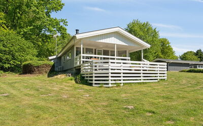 Conradine - 600M from the Sea