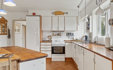 Jenvold - 950M from the Sea: Appartamento, Condominio, Estate, Balcone, Villa, Hotel