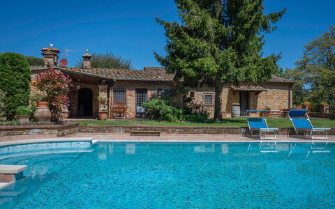 Grace Home, Pool, Wifi, Gambassi Terme: Piscina, Estate, Hacienda, Giochi D'Acqua, Villa, Ricorrere, Eco Hotel, Cortile, Landscaping, Cortile