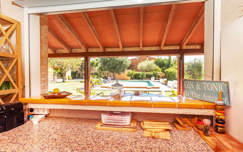 Top Villa Chantal Airco: Legna, Soffitto, Interior Design, Color Legno, Pavimento, Controsoffitto, Cucina, Latifoglie, Fascio, Shade