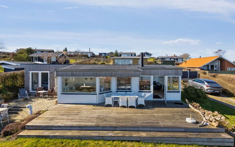 Solbritt - 30M from the Sea: Tetto, Casa, Casa, Villetta, Porta, Raccordo, Deck, Portico, Plank, Latifoglie