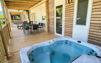 Ossiach 400: Legna, Color Legno, Materiale Composito, Deck, Ricorrere, Latifoglie, Piscina, Shade, Pavimento In Legno, Eco Hotel