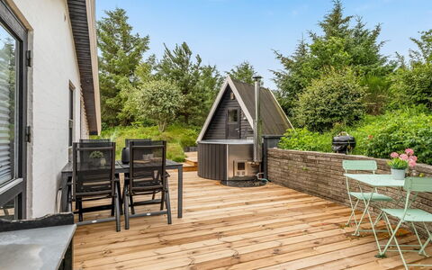 Annemone - 900M from the Sea: Legna, Deck, Mobilia, Mobili Da Esterno, Latifoglie, Casa, Villetta, Pavimento In Legno, Portico, Sedia