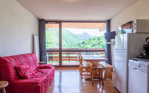 Plein Sud: Appartamento, Balcone, Sedia, Shade, Mobili Da Esterno, Illuminazione Diurna, Alluminio
