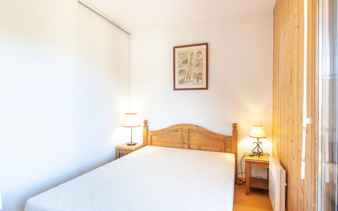 Les Marmottes: Cucina, Controsoffitto, Cabinetry, Interior Design, Elettrodomestico Da Cucina, Pavimentazione, Mobilia, Legna, Apparecchio Major, Soffitto