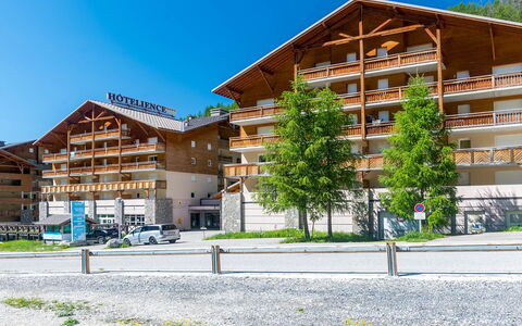 C. du Verdon: Hotel, Congelamento