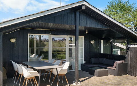 Justina - 200M from the Sea: Mobilia, Interior Design, Pavimentazione, Pavimento, Soffitto, Camera, Sedia, Tavolo, Appartamento, Cucina & Sala Da Pranzo Tavolo