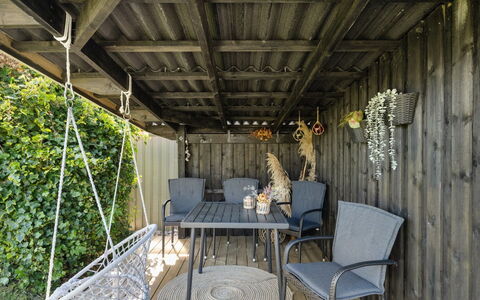 Justina - 200M from the Sea: Mobilia, Interior Design, Pavimentazione, Pavimento, Soffitto, Camera, Sedia, Tavolo, Appartamento, Cucina & Sala Da Pranzo Tavolo