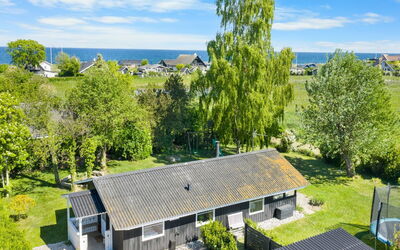 Justina - 200M from the Sea