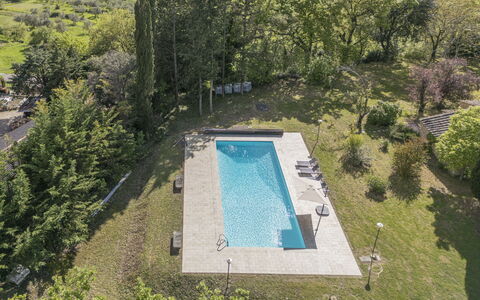 Cottage Monti Pet Friendly With Shared Pool: Piscina, Giardino, Landscaping, Shade, Ricorrere, Estate, Backyard, Sempreverde, Eco Hotel, Giochi D'Acqua