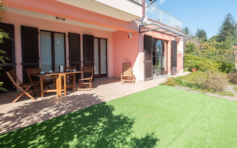 Anna: Pavimentazione, Interior Design, Pavimento, Appartamento, Balcone, Soffitto, Condominio, Sedia, Shade, Portico