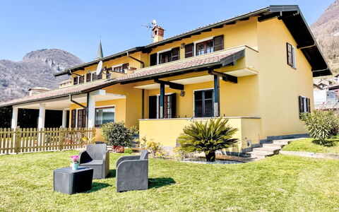 Carlo: Geografia Montane, Casa, Collina, Montagna, Catena Montuosa, Villetta, Area Rurale, Casa, Valle