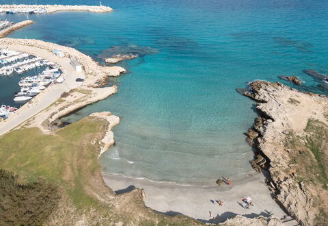 Rifugio Al Mare, Ac, Wifi, San Foca: Blu, Acqua, Risorse Idriche, Corpo D'Acqua, Costa, Costiera E Morfologie Oceanic, Spiaggia, Riva, Mare, Roccia
