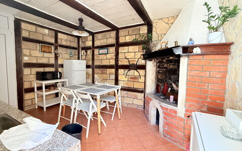 Appartamento Olive Garden, Ac, Wifi, Hvar: Mobilia, Pavimento, Sedia, Soffitto, Camera, Cucina & Sala Da Pranzo Tavolo, Color Legno, Tavolino Da Caffè, Soggiorno