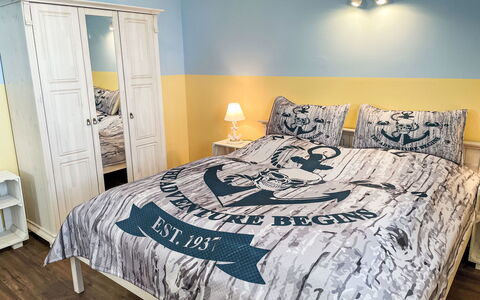 Finca Wismaria: Camera Da Letto, Bedding, Lenzuolo, Letto, Biancheria, Mobilia, Telaio Del Letto, Cuscino, Comodino, Piumino