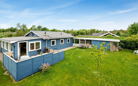 Jerrit - 650M to the Fjord: Estate, Shade, Driveway, Agriturismo