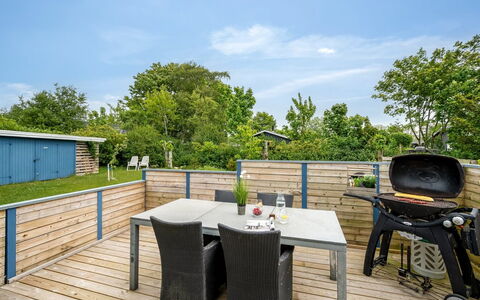 Jerrit - 650M to the Fjord: Estate, Shade, Driveway, Agriturismo