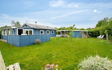 Jerrit - 650M to the Fjord: Estate, Shade, Driveway, Agriturismo