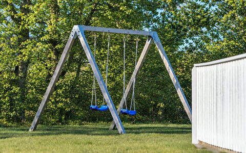 Henri - 1.2Km from the Sea: Spazio Pubblico, Plain, Attrezzatura Giochi All'Aperto, Prato, Parco, Shade, Woodland, Alluminio, Terreno Di Gioco