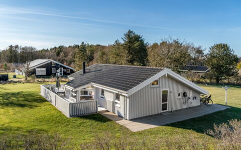Henri - 1.2Km from the Sea: Estate, Shade, Driveway, Agriturismo