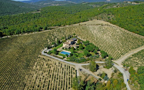 La Dimora del Chianti Dimora: Stunning Tuscan Vill: Visione Globale, Piantagione, Paesaggio, Fotografia Aerea, Zona Residenziale, Lotto, Agricoltura, Area Rurale, Plain, Campo