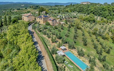 Luxury Villa with Infinity Pool & Breathtaking Vie