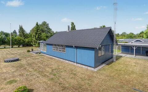 Thorir - 500M from the Sea: Estate, Shade, Driveway, Agriturismo