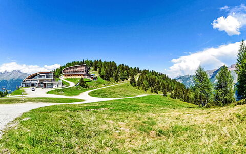 Carlotta: Geografia Montane, Montagna, Collina, Catena Montuosa, Highland, Paesaggio, Hill Station, Valle, Cresta, Attrazione Turistica