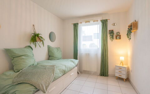 Les Jardins D'Aunis: Mobilia, Interior Design, Parete, Letto, Camera Da Letto, Pavimento, Legna, Camera, Pavimentazione, Soffitto