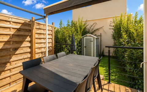 La Dune: Legna, Mobili Da Esterno, Mobilia, Materiale Composito, Deck, Tavolo Esterno, Shade, Sedia, Latifoglie, Giardino