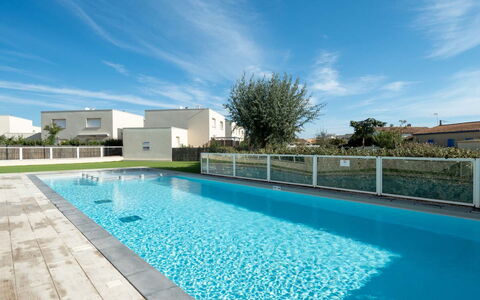 La Dune: Blu, Piscina, Ricorrere, Materiale Composito, Giochi D'Acqua, Shade, Landscaping, Giardino, Estate, Eco Hotel