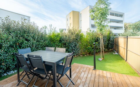 La Dune: Giardino, Shade, Landscaping, Backyard, Cortile, Prato, Cortile, Eco Hotel, Balcone, Erba Sintetica