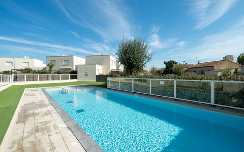 La Dune: Piscina, Zona Residenziale, Ricorrere, Materiale Composito, Landscaping, Giardino, Shade, Estate, Giochi D'Acqua, Terme