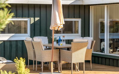 Gundborg - 200M from the Sea