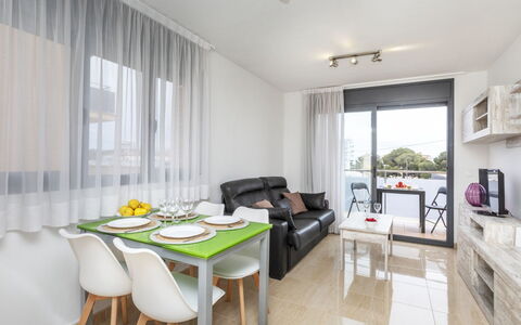 Tropikana: Interior Design, Mobilia, Pavimentazione, Soffitto, Appartamento, Pavimento, Camera, Cucina & Sala Da Pranzo Tavolo, Sedia, Cucina