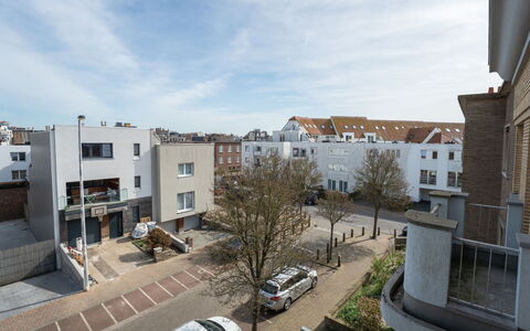Les Citrinelles with Parking: Costruzione, Finestra, Zona Residenziale, Appartamento, Cittadina, Zona Urbana, Quartiere, Facciata, Casa, Urban Design