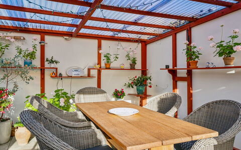 Helemine - 900M from the Sea: Estate, Shade, Driveway, Agriturismo
