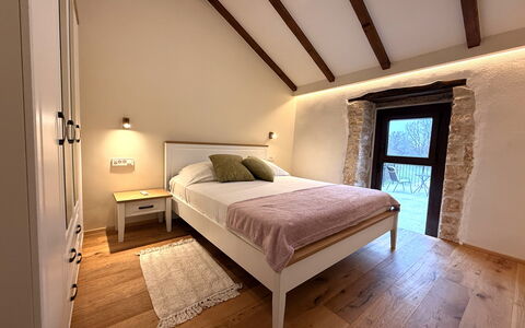 Casa Rossa Ac, Wifi, Prodol - Croazia: Letto, Mobilia, Interior Design, Camera Da Letto, Parete, Pavimento, Pavimentazione, Lenzuolo, Legna, Bedding