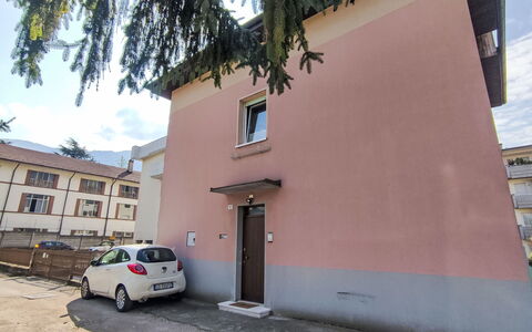 Nonnellini: Catena Montuosa, Hill Station, Villetta, Valle, Pendenza, Villaggio, Paesino Di Montagna, Alpi, Cresta, Massiccio