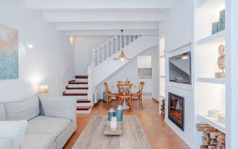 Cofitsa Plus: Mobilia, Interior Design, Pavimentazione, Parete, Divano, Legna, Pavimento, Soggiorno, Soffitto, Casa