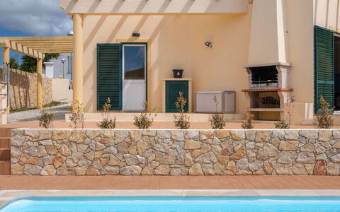Mar: Mobilia, Interior Design, Pavimentazione, Legna, Soffitto, Pavimento, Sedia, Tavolo, Appartamento, Illuminazione