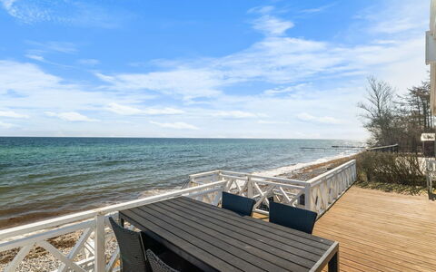 Answald - 10M from the Sea: Estate, Shade, Driveway, Agriturismo