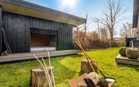 Kato - from the Sea: Legna, Lotto, Giardino, Edifici Giardino, Plank, Backyard, Latifoglie, Prato, Cortile, Capannone