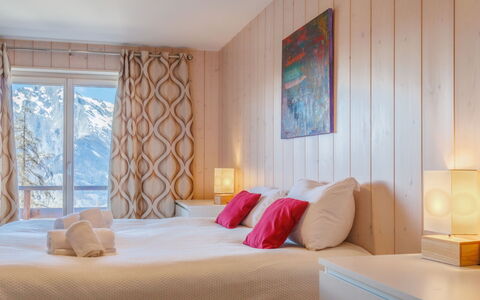 Chalet Roose: Mobilia, Interior Design, Legna, Pavimento, Pavimentazione, Camera, Camera Da Letto, Letto, Biancheria, Soffitto