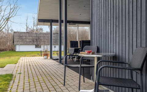 Tosti - 180M to the Fjord: Appartamento, Condominio, Estate, Balcone, Villa, Hotel