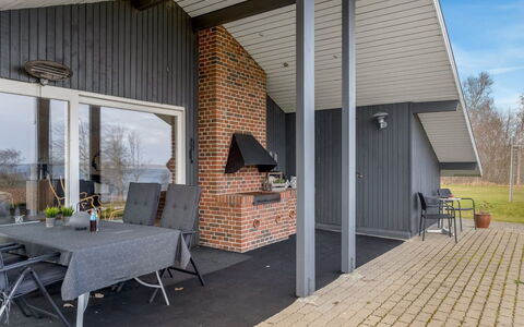 Tosti - 180M to the Fjord: Appartamento, Condominio, Estate, Balcone, Villa, Hotel