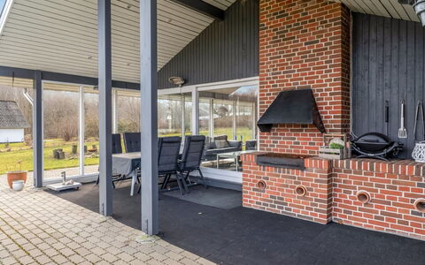 Tosti - 180M to the Fjord: Appartamento, Condominio, Estate, Balcone, Villa, Hotel
