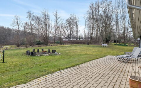 Tosti - 180M to the Fjord: Appartamento, Condominio, Estate, Balcone, Villa, Hotel